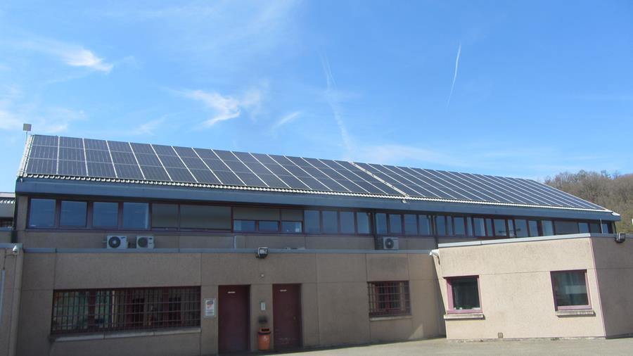 Bijna 1.000 pv-panelen op gevangenis Andenne