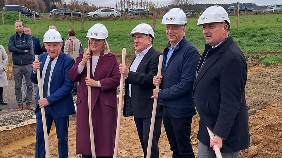 Pose symbolique de la première pierre de la nouvelle base héliportée du CMH